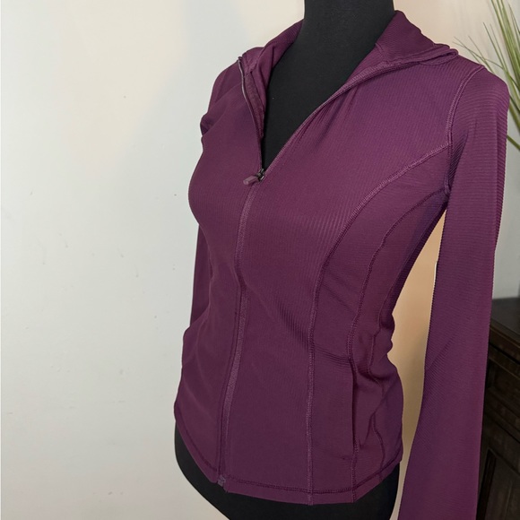 90 Degree by Reflex light weight Jacket - Picture 5 of 14